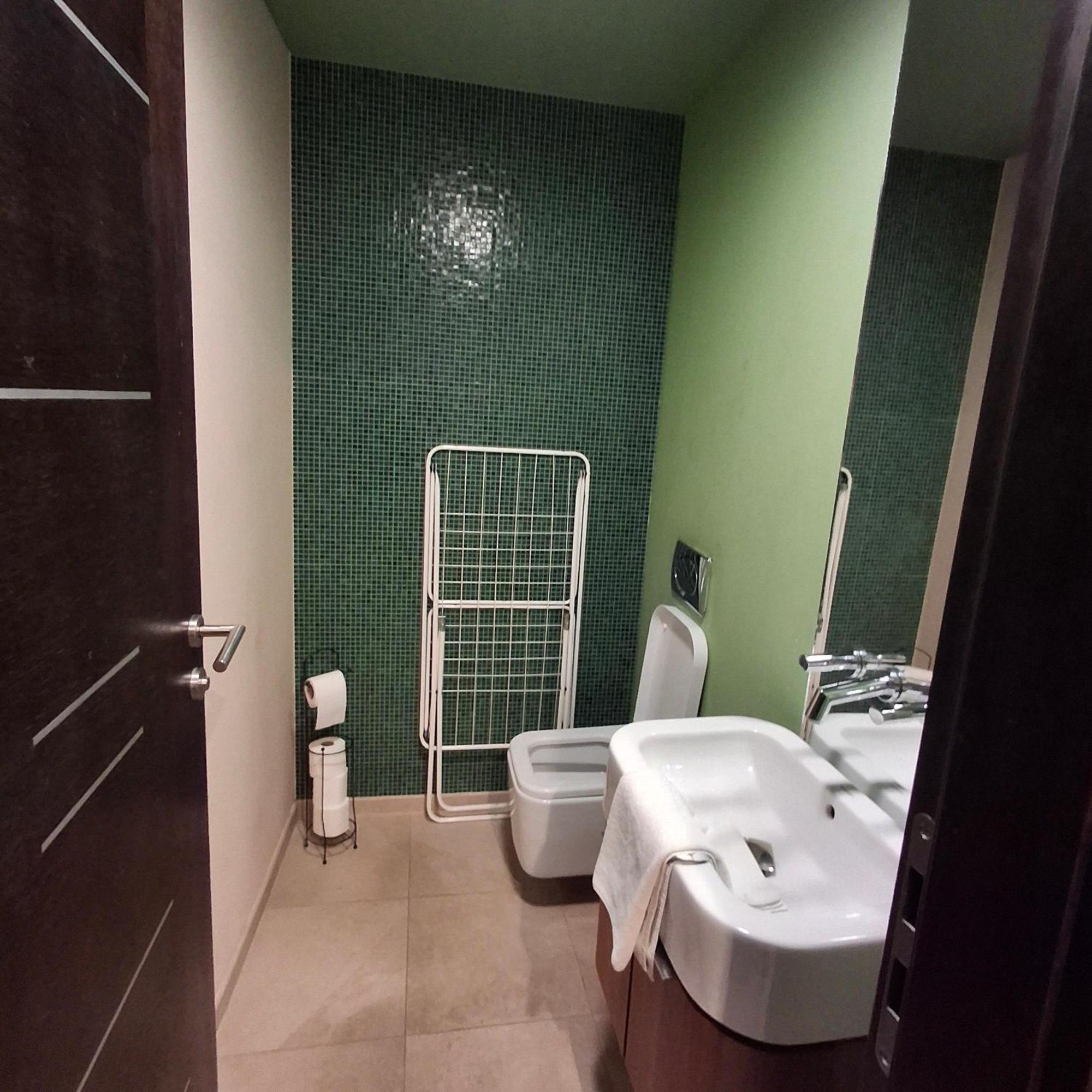 Unicorniselit Apartmanok Eger Esterno foto