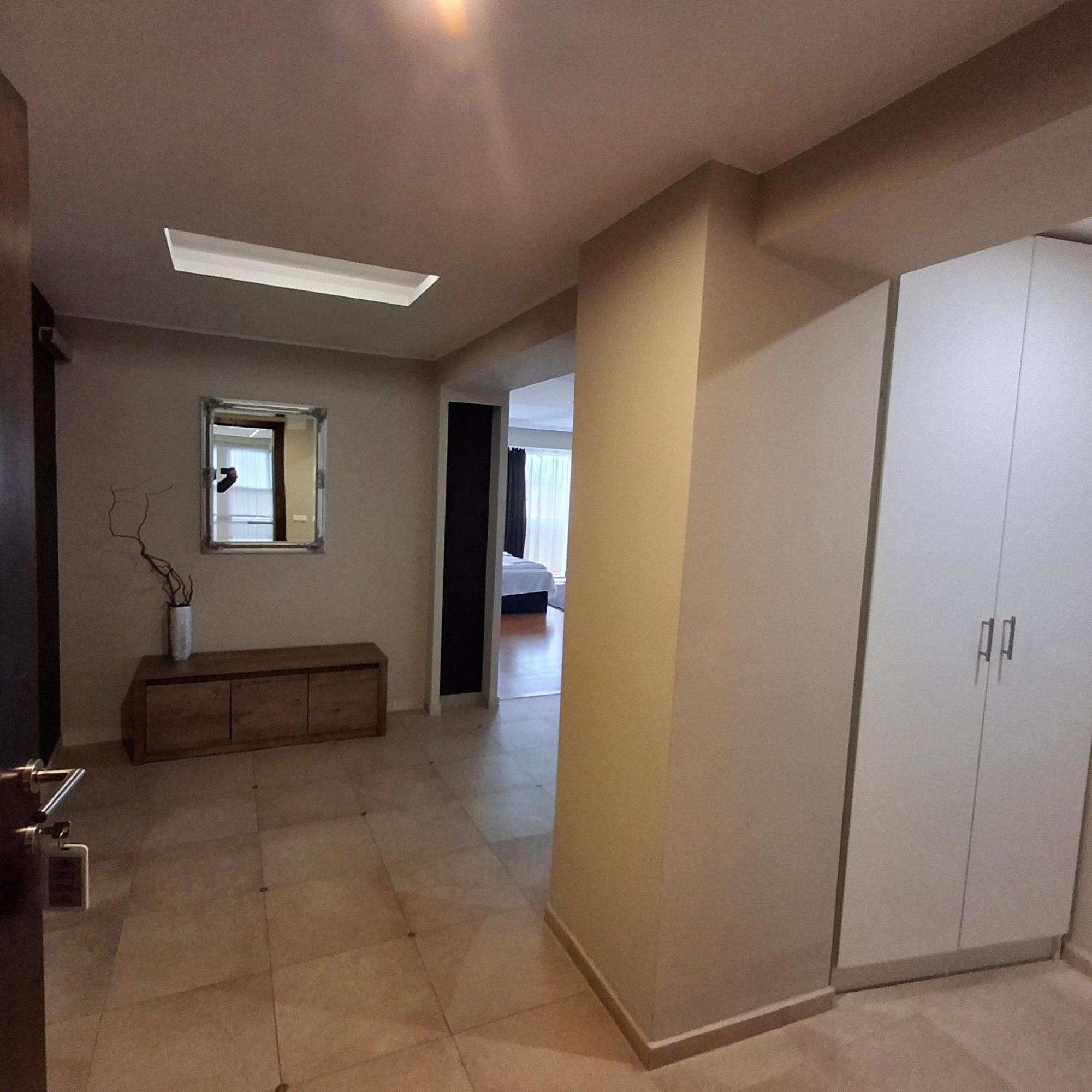 Unicorniselit Apartmanok Eger Esterno foto